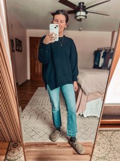 April Outfits – Marissa Wears an Outfit Birkenstocks Clogs, Boho Mom Style, Wide Leg Jeans Winter, April Outfits, Twenties Fashion, Mid Twenties, Mom Outfits Fall, Mama Bear Sweatshirt, Walmart Outfits