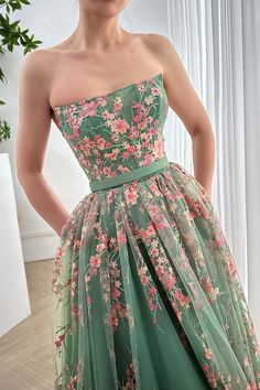 MissJophiel Strapless Embroidery Floral Corset Midi Dress Tulle Pattern, Sage Blush, Bouquet Dress, Flora Dress, Corset Midi Dress, Green Tulle, Decoration Flowers, Flowers Decoration, Floral Corset