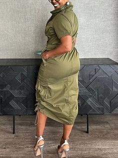 Hoodie Dress With Boots, Casual Drawstring Dresses For Work, Casual Stretch Dress With Side Zipper, Spring Dresses With Side Pockets And Stretch, Stretch Dresses With Side Pockets For Spring, Spring Stretch Dresses With Side Pockets, Casual Dresses With Side Zipper For Work, Sweater Dress And Sneakers, Boujee Fashion