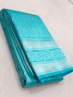 Saree Color Combinations, Kerala Saree Blouse Designs, Silk Saree Blouse Designs Patterns, Blue Silk Saree, Lehenga Designs Simple