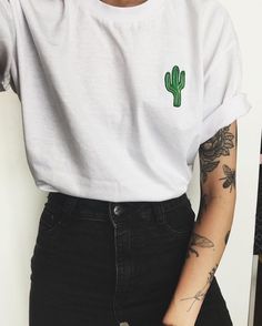 Bestie Tattoos, Tattoos Beautiful, Graphic Shirts Women, Tumblr Outfits, Mode Inspiration