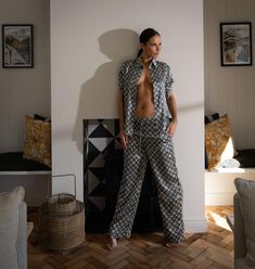 Silk Pyjamas - Luxury Christmas Gift featuring Nokaya’s exclusive Black Crystal print, designed in-house for a modern and elegant look. Loved by Sophie Anderton, this 19 momme Mulberry silk set combines timeless style and ultimate comfort. Perfect for relaxing evenings or as a thoughtful gift that stands out. Available for fast UK delivery. Maternity Pajamas, Loungewear Dresses, Dressing Gown Robe, Luxury Christmas, Linen Store