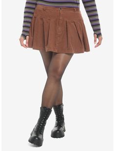 Brown Corduroy Pleated Mini Skirt Plus Size Suede Mini Skirt Outfit, Mini Skirt Outfit Fall, Mini Skirt Plus Size, Cozy Fall Aesthetic, Skirt Outfit Fall, Plus Size Hot, Corduroy Mini Skirt, Skirt Plus Size, Her Universe