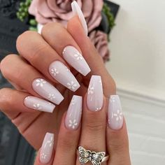 White Flower Nails Coffin, Easy Drawing Nails, Spring Ballerina Nails, Simple Nails With Flowers, Ballerina Nails Spring, Neutral Acrylic Nail Designs, Ballerina Spring Nails, Married Nails, Flower White Nails