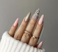 Safari Nail Ideas, Animal Print Nail Art Leopards, Afro Nails, Interesting Nail Designs, Leopard Nail Designs, Cheetah Nail Designs, Animal Print Nails Art, Cheetah Nails, Leopard Print Nails