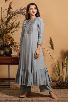 Shop for Maliha by Anar and Anoli Blue Crushed Kurta And Pant Set for Women Online at Aza Fashions Long Kurta, Pakistani Fashion Party Wear, Cotton Kurti Designs, Traditional Indian Outfits, Kurti Neck Designs, Kurta Designs Women, Beautiful Dress Designs, Greyish Blue, Cotton Kurta