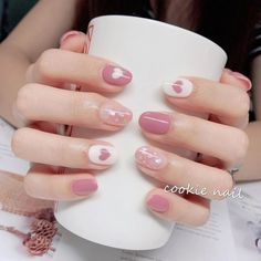 Nail Design Glitter, Asian Nails, Beauty Nails Design, Minimal Nails, Round Nails, Summer Nail