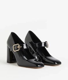 Hight Heel Mary Janes by H&M |
Summer Shoes |
Merceditas tacón cuadrado H&M |
Zapatos de Verano Black Block Heels, Mary Jane Heels, H&m Women, Destiny, Black Shoes, Block Heels