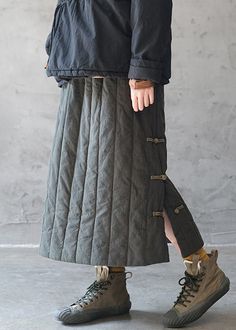 Casual Skirt With Drawstring, Casual Drawstring Skirt, Winter Stretch Lined Skirt, Non-stretch Winter Midi Skirt, Casual Fall Skirt With Drawstring, Casual Drawstring Skirt For Fall, Winter Midi Skirt With Pockets, Long Skirt With Pockets For Winter, Casual Winter Skirt With Pockets