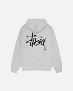 Relaxed zip-front hooded sweatshirt in a heavy 12.7oz cotton blend. Screenprinted with the Stüssy stock logo. - Longsleeve - Round woven drawcord - #5 YKK zip front closure  - Ribbed cuffs and hem - Kangaroo pocket - Stüssy stock logo print - Relaxed fit - Unisex - Main material: 70% cotton / 30% polyester - Imported Stüssy Hoodie, Stussy Logo, Stussy Hoodie, Basic Hoodie, Sherpa Hoodie, Crew Neck Shirt, Graphic Hoodies, Casual Button Down Shirts, Zip Hoodie