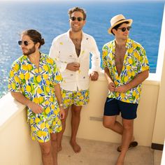 Solar-powered, run-the-beach, eat-all-the-pasta vibes come naturally in the Bossitano. This look is sure to turn heads at dinner, the resort pool, or even at the backyard barbecue. Okay, *especially* at the backyard barbecue. Make it a full on freshly squeezed cabana set with The Bossitano swim trunks. Details 100% Organic Rayon Regulaxed fit Coconuttons™ - Coconut Buttons The Sunglass Loop™ Double stitched, double trouble Handprinted in Bali, each shirt is unique