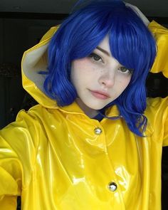 Coraline Costume Diy, Diy Coraline Costume, Coraline Halloween Costume, Kakashi Cosplay, Coraline Halloween, Coraline Costume, Meme Costume, Easy Cosplay, Tokyo Ghoul Cosplay