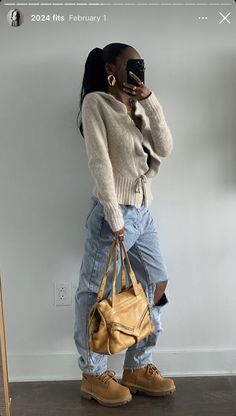 Timberland Outfits Women Winter, Baddie Timberland Outfits, Streetwear Timberland Outfits, Timbs Outfits Women Winter, Winter Timberland Outfits Women, Black Timbs Outfits Women, Outfit With Timberlands For Women, Timberlands Outfits Women, Timbs Outfits Black Women