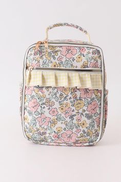 Size: 8x10x3in Add a touch of elegance to your lunchtime routine with our stunning Floral Lunch Bag! Perfectly blending style and functionality, this lunch bag is designed for those who love to make a statement even during their break. Lunch Box For School, Preppy School Supplies, Cute Lunch Boxes, School Lunch Bag, Snacks Easy, Sequin Crafts, Best Lunch Bags, Plaid And Leopard, Small Snacks