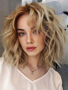 Bob Cut Hairstyles For Wavy Hair. There are any references about Bob Cut Hairstyles For Wavy Hair in here. you can look below. I hope this article about Bob Cut Hairstyles For Wavy Hair can be useful for you. Please remember that this article is for reference purposes only. #bob #cut #hairstyles #for #wavy #hair Haircuts Wavy, Hairstyles Volume, Bob Length, Wavy Bob Long, Messy Wavy Hair, Curly Bobs, Medium Length Wavy Hair, Short Wavy Haircuts, Hairstyle Easy