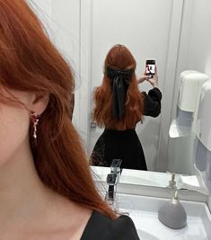 Orange Hair Aesthetic Girl, Hairstyles For Orange Hair, Aesthetic Orange Hair, Aesthetic Ginger Hair, Ginger Girl Aesthetic, Orange Hair Aesthetic, Ginger Hair Aesthetic, Alicent Hightower Aesthetic, Orange Hair Girl