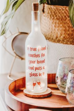 Searching for a housewarming gift that’s thoughtful and fun? This light-up wine bottle brings warmth and personality to any room. Perfect for wine lovers and friends who love to entertain in style! Wine Party Decor, Recycled Wine Bottles, Best Friend Birthday Gift, Friend Birthday Gift