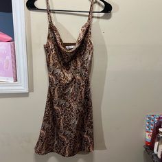 Never Worn Before It’s Really Cute It Was Just Too Small Casual Printed Mini Dress For Date Night, Brown Floral Print Mini Dress For Date Night, Dresses Cute, Hollister Dresses, Hollister, Colorful Dresses, Slip Dress, Mini Dress, Womens Dresses