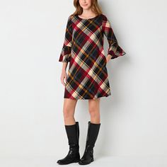 This Jessica Howard women's shift dress features a beautiful multicolor plaid print to upgrade your fall and winter wardrobe with. This short dress has a boat neckline, side pockets for added functionality and 3/4 bell sleeves for a feminine touch. Wear it to the office or brunch with boots. Closure Type: ButtonNeckline: Boat NeckPockets: 2 Side Slip PocketsSleeve Length: 3/4 SleeveSleeve Style: Bell SleeveApparel Length: 36 Inches - BackDress Length: Short LengthFiber Content: 97% Polyester, 3% Small Dresses, Shift Dresses, Womens Shift Dresses, Jessica Howard, Large Dress, Medium Dress, Boat Neckline, Small Dress, Plaid Print