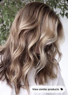 Fall Hair Colors Dimensional, Dimensional Hair Color Blonde, Dimensional Fall Hair, Fall Blonde Hair 2022, Fall Dimensional Hair Color, Beach Hair Color Brunette, Hair Colors For Pink Undertones Skin, Dimensional Color Hair, Dark Blonde Dimensional Hair