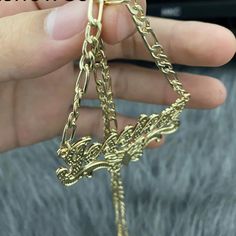 Material: Copper.Color: Gold.Chain Length: 14",16",18",20",22".Process: Gold Plated.Recipient: Women, Mom, Wife, Girl Friend, Children.Product Type: Personalized Jewelry.Gift Type: Necklace.Occasions: Valentine's Day, Mother's Day, Christmas, Birthday, etc.Necklace Type: Name Necklace.Brand: Silviax Jewelry. 2010s Aesthetic, Pretty Ear Piercings, Jewelry Accessories Ideas, Plate Necklace, Girly Accessories, Girl Friend, Jewelry Lookbook, Copper Color, Personalized Necklace