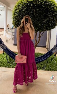 Romantic Outfits For Women, Maxi Skirt Outfits, Gossip Girl Fashion, Inspo Looks, Trendy Dress Outfits, Romantic Outfit, Casual Day Outfits, Sleeveless Long Dress, Stylish Work Outfits