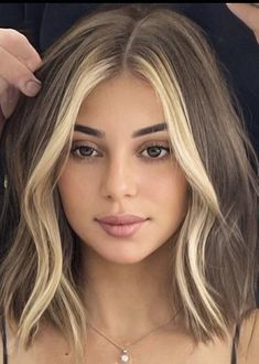 Hair Colour Idea For Short Hair, Light Brown With Blonde Front Pieces, Blond Curtain Bangs Brown Hair, Blonde Hair For Dark Eyes, Bayalage Brunette Shoulder Length Hair, Natural Money Piece Hair Brunette, Baby Lights With Money Piece, Brown Hair With Light Front Pieces, Money Peice Hair Ideas Dark Hair