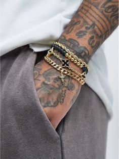 Black Men Jewelry Aesthetic, Black Men Jewelry, Men Wearing Jewelry, Mens Luxury Accessories, Dope Jewelry Accessories, Future Engagement Rings, Jewelry Safe, Dope Jewelry, Jewelry Fashion Trends