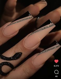 Black And Silver Nails Acrylic Coffin, Black Design Coffin Acrylic Nails, Hoco Nails Acrylic Coffin, Silver N Black Nails, Glam Nails Rhinestones Black, Acrylic Nails Ideas Prom, Nails Acrylic Black Square, Black Nail Prom, Black Nail Designs For Prom