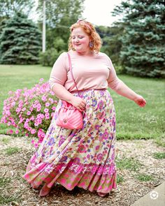 Boho Outfit Ideas, Plus Size Fasion, Uni Style, Tory Burch Kira Chevron, African Attire Dresses, Skirt Styles, Kira Chevron, Clothes For Women Over 50, Plus Size Fall Fashion