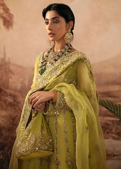 Parrot Green Dress, Organza Choli, Kanwal Malik, Punjabi Suits Designer Boutique, Dress For Bride, Parrot Green, 3 Piece Outfit, Wedding Wardrobe, Luxury Pret