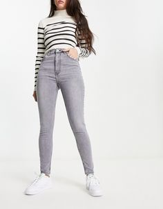 Jeans by Bershka The denim of your dreams Skinny fit High rise Belt loops Concealed fly Five pockets Europe Outfits, Jean Outfits, Capsule Wardrobe, Stretch Denim, Occasion Wear, New Fashion, Fitness Models, High Waist