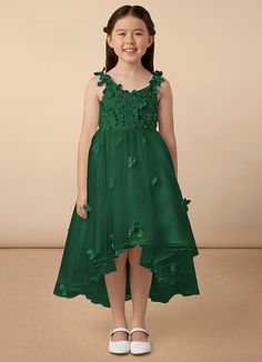 Your flower girl will look pretty like a princess in Ceres, our floral tulle Ball-Gown dress. She features a lace bodice and straps adorned with 3D flowers, a frilly tulle high-low skirt, and a beautiful matte satin bow at the back. Dark Green Flower Girl Dresses, Flower Girl Dresses Sage Green, Flower Girl Dresses Green, Dark Green Ball Gown, Unique Flower Girl Dresses, Green Flower Girl Dresses, Green Ball Gown, Dark Green Wedding, Plus Size Bridal Dresses