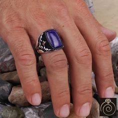 Men's Lapis Lazuli gemstone signet ring which will give you a head turning presence. This mystic, vintage style, engraved ring has a unique design for the polished, refined, and distinguished man. Perfect for casual and formal events, it will make your friends envious as you walk into the room full of confidence and pride. Looking for a unique, one of a kind GIFT FOR HIM, groomsman gift, father's day gift, teacher day gift? Look no further. This cool gemstone ring is the right answer and best gi Mens Ruby Ring, Onyx Ring Men, Unique Mens Rings, Cool Jewelry, Mens Gemstone Rings, Medieval Jewelry, Lapis Lazuli Ring, Turkish Jewelry, Lapis Lazuli Stone