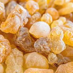 Myrrh Essential Oil, Frankincense Oil, Frankincense Essential Oil, Oil Treatments, Natural Treatments, Medicinal Herbs, Natural Medicine, Natural Healing