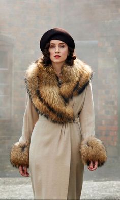 Ada Shelby Outfit, Peaky Blinders Fashion Women, Ada Shelby, Peaky Blinders Fashion, Peaky Blinders Costume, Wardrobe List, Sophie Rundle, Downton Abbey Fashion, Jean Patou