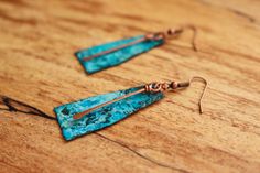 Copper Patina Earrings - Hand shaped with raw copper accents by IsleInspiredBoutique on Etsy Patina Diy, Patina Jewelry, Hammered Copper Earrings, Black Crystal Earrings, Crescent Moon Jewelry, Patina Earrings, Bellingham Washington, Metal Forming, Brass Hoop Earrings