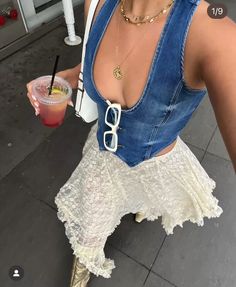 Denim Vest Outfit, Pinterest Trends, Mode Hippie, Denim Corset, Looks Party, Hozier, Vest Outfits, Mode Inspo, Mode Inspiration