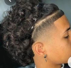 Long Curly Taper Fade, Baby Hair Masculino, Front Taper Hairline, Taper Fade Long Curly Hair, Taper Curly Hair, Tapered Hairline, Line Up Haircut, Front Taper