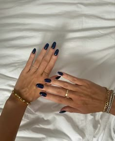 Kutek Disney, Navy Blue Nails, Nagel Tips, Smink Inspiration, Makijaż Smokey Eye, Girls Nails, Classy Nails, Funky Nails