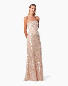 Carolina Herrera Gown, Carolina Herrera Dresses, Bridesmaid Attire, Fancy Gowns, Weekend Dresses, Long Gown Dress, Grad Dresses, Strapless Gown, Fantasy Dress