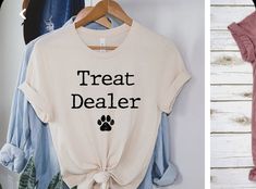 Dog Birthday Shirts, Shirts For Dog Lovers, Pet Shirts For People, Dog Merchandise Ideas, Dog Mom Apparel, Dog Shirts For People, Dog Tshirt Ideas, Funny Dog Sayings, T Shirt Ideas