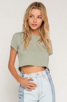 Green Crop Tee Outfit, Sage Green Tshirt Outfit, Green Tshirt Outfit, Cropped Tee Outfit, Sage Green Crop Top, Basic Crop Top, T Shirt Crop Top, Boho Pink, Green Crop Top