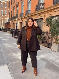 Plus Size Winter Outfits, Jean Outfit, Plus Size Looks, Academia Outfits, Look Plus Size, Look Retro, Plus Size Winter, Looks Street Style