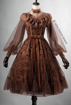 Outfit Ideas Drawing, Gaun Abad Pertengahan, Drawing Dress, Lolita Outfit, Lolita Outfits, Old Fashion Dresses, Anne With An E, Fantasy Dress, Historical Dresses