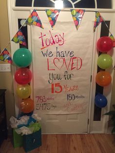 Small Surprise Birthday Ideas, Diy Yard Birthday Decor, Room Mom Party Ideas, Diy Birthday Surprise For Him, 13 Birthday Surprise Ideas, 13th Birthday Room Surprise, 15 Year Birthday Ideas, Sons 19th Birthday Ideas, Creative Bday Ideas