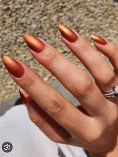 Fall Nail Colors 2023 Orange, Fall Nails 2023 Burnt Orange, Burnt Orange Nails With Chrome, Amber Orange Nails, Burnt Orange Gel Nails, Rust Color Nails Designs, Transitional Fall Nails, Orange Chrome Nails Fall, Dark Orange Chrome Nails