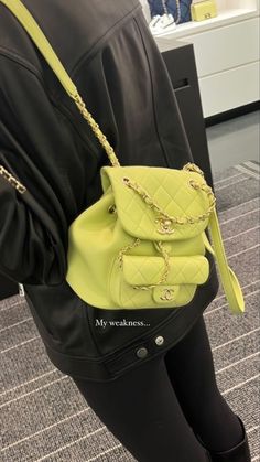 Tas Lv, Backpack Outfit, Luxury Bags Collection, Chanel Backpack, Chanel Collection, Girly Bags