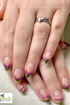 gold french tip nails designs French Tip With Gold Accent Nail, Metallic Gold French Tip Nails, Purple Metallic French Tip Nails, Gold Outline French Tip, Purple And Gold Nails French Tips, Stylish Manicure