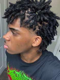 Men’s Dreadlocks, No Middle Part Locs, Short Locs Hairstyles Men, Starter Locs Men, Start Locs, Short Dreadlocks Hairstyles, Afro Dreads, Locs Men